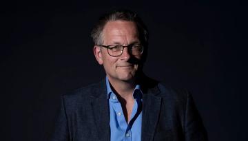 British TV doctor Michael Mosley who popularised 5:2 diet goes missing on Greek island