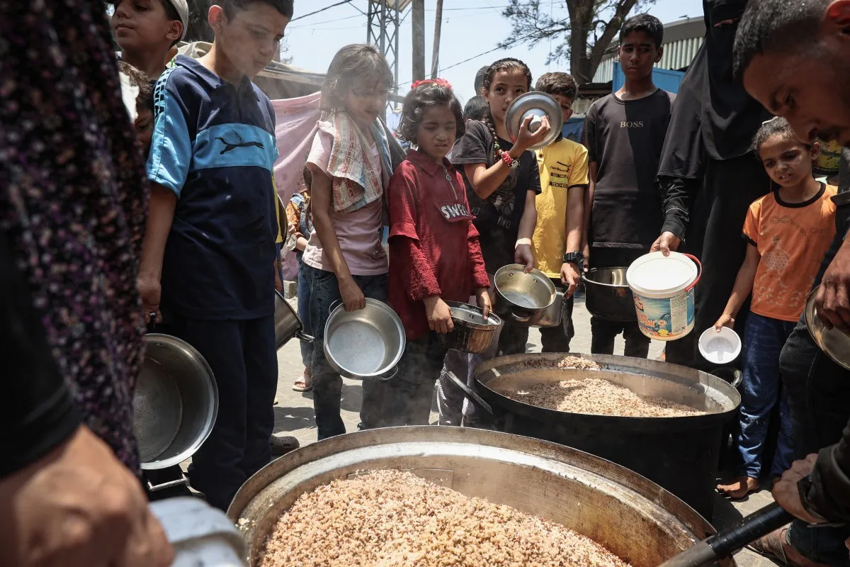 US re-establishes Gaza aid pier damaged in bad weather