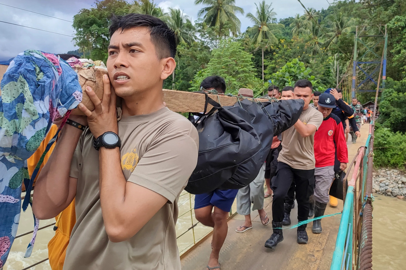 Death toll rises to 23 after Indonesia landslide at illegal gold mine