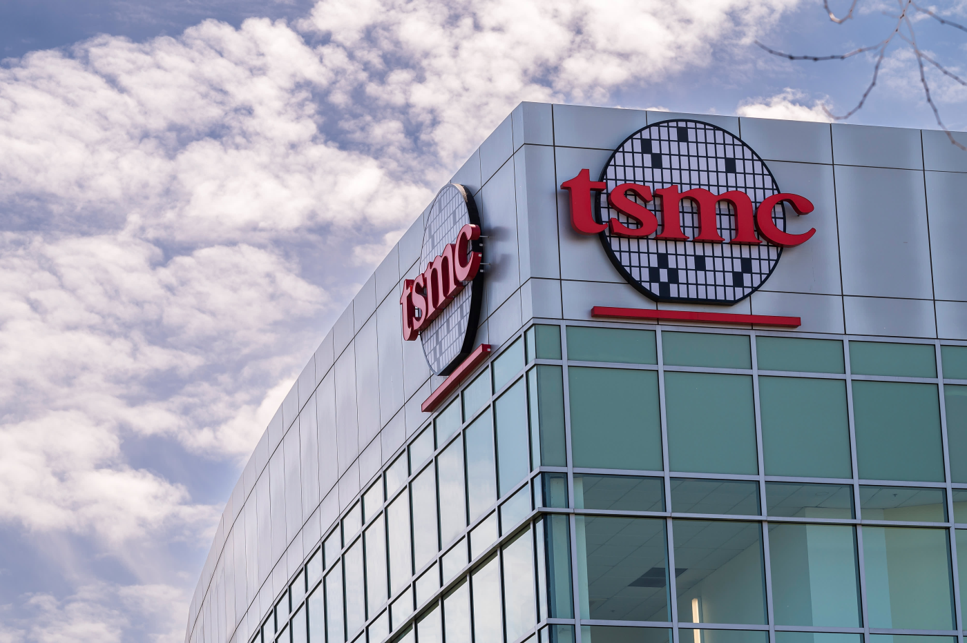 TSMC second-quarter profit beats expectations as AI chip boom continues