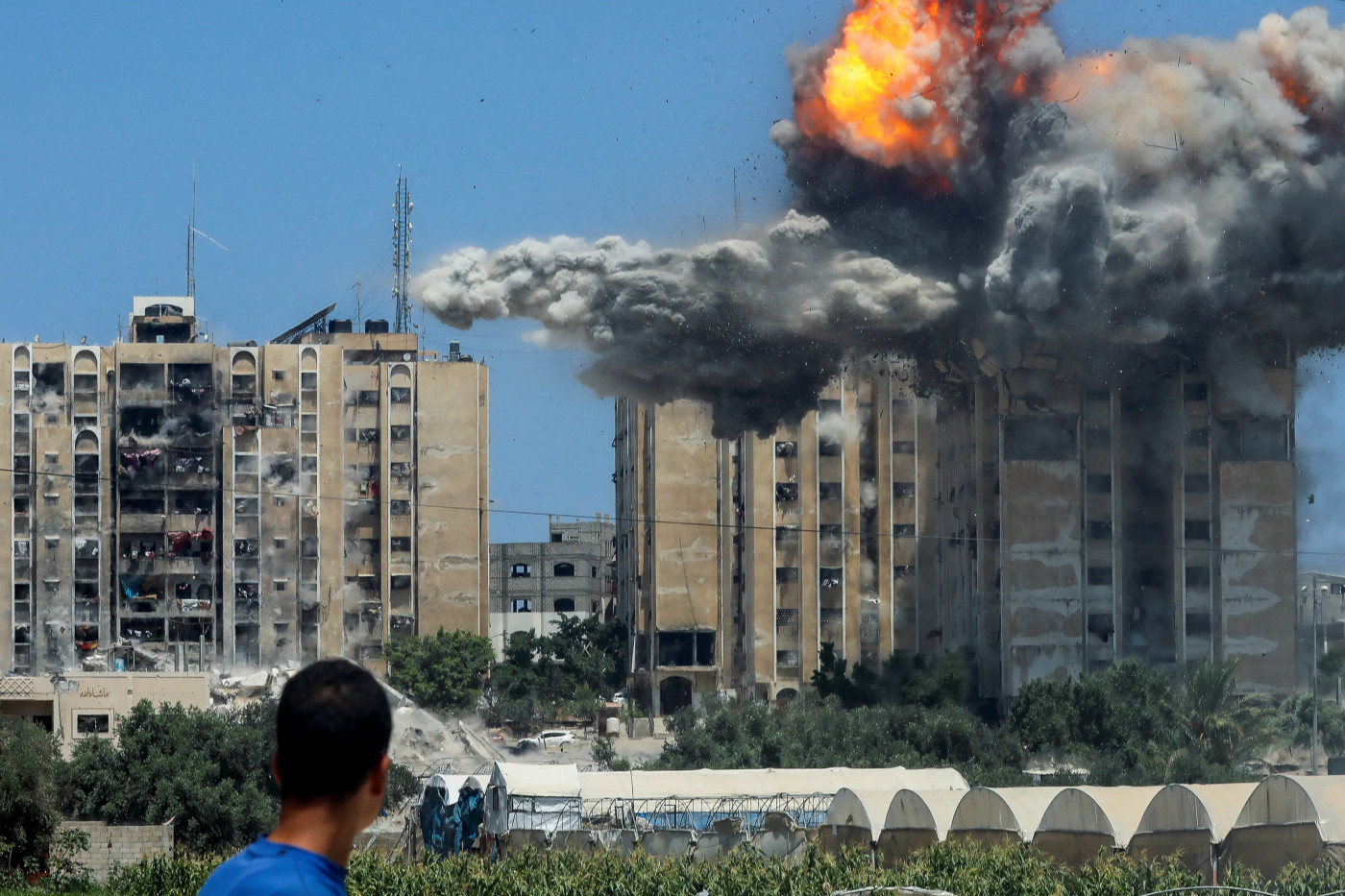 ‘Torn up bodies’: Israel intensifies bombing campaign in Gaza