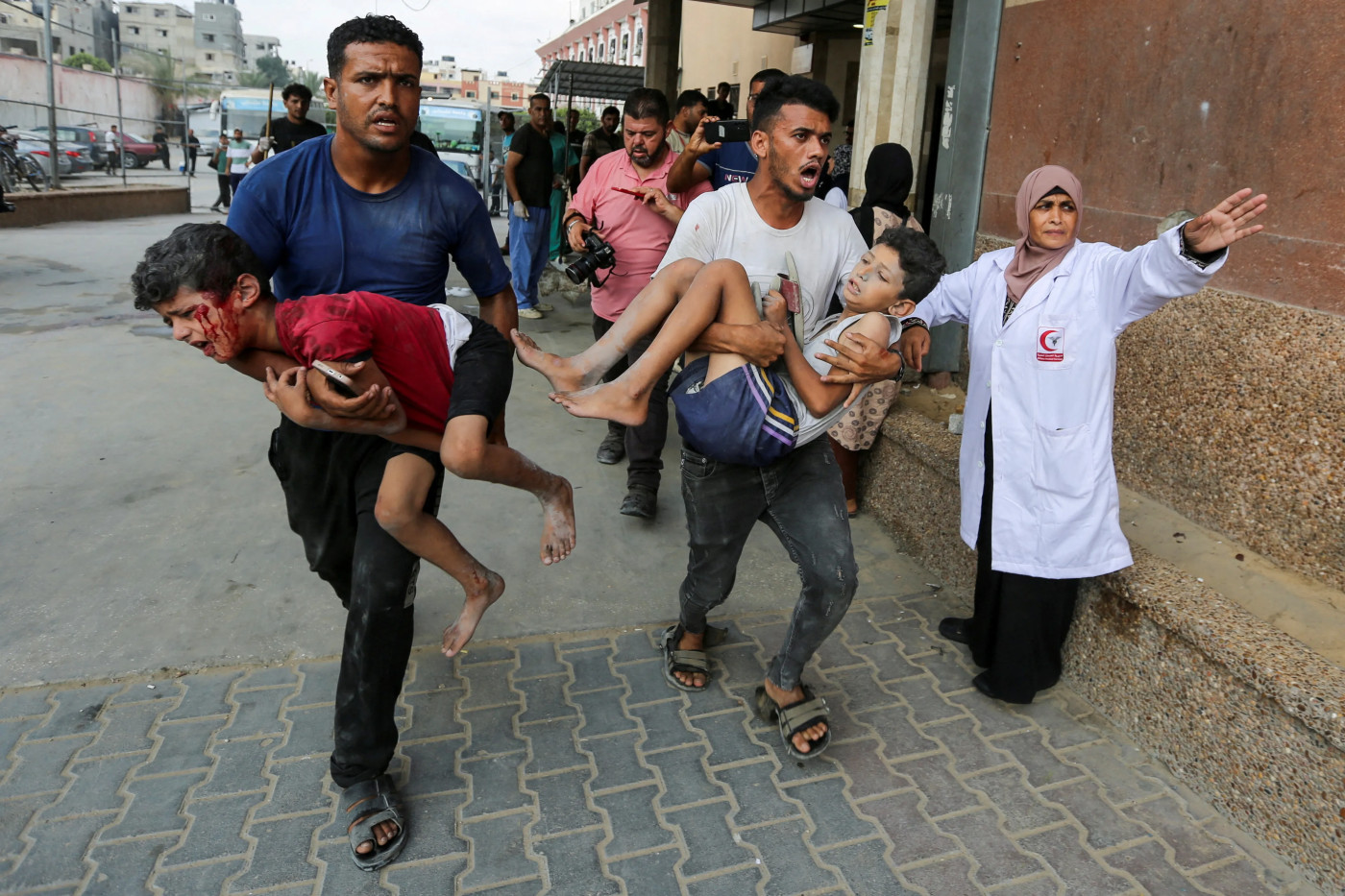 Israel follows up evacuation order with air strikes on Gaza ‘safe zone’