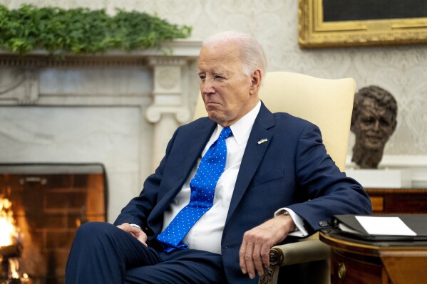 Biden aims for more achievements despite the bane of lame-duck presidents: diminished relevance