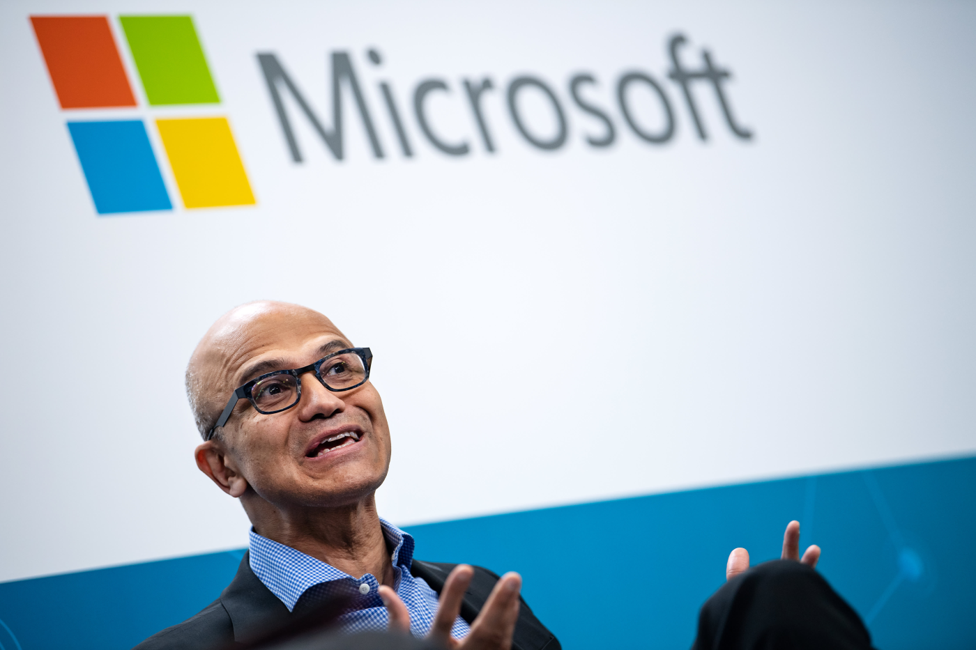 Microsoft tells employees it will hand out one-time cash awards of up to 25% of annual bonus