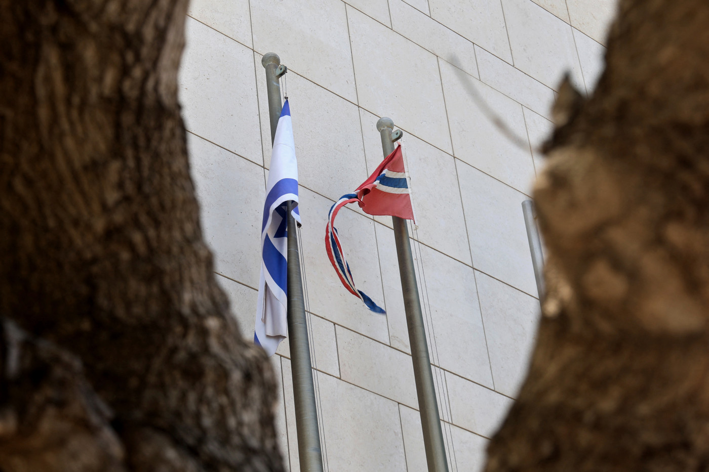 Israel revokes diplomatic status of Norwegian envoys