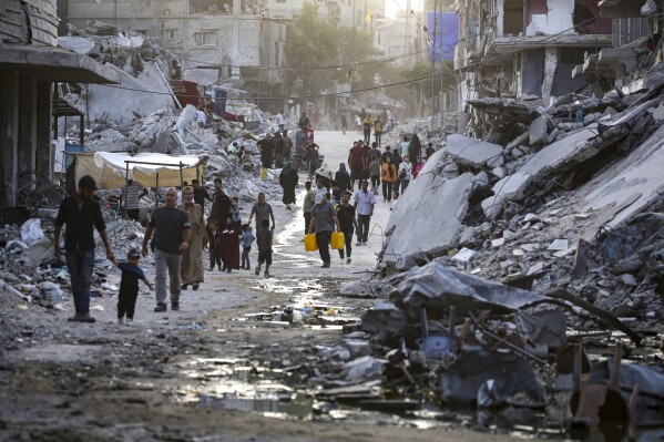 Aid groups in Gaza aim to avert a polio outbreak with a surge of vaccinations