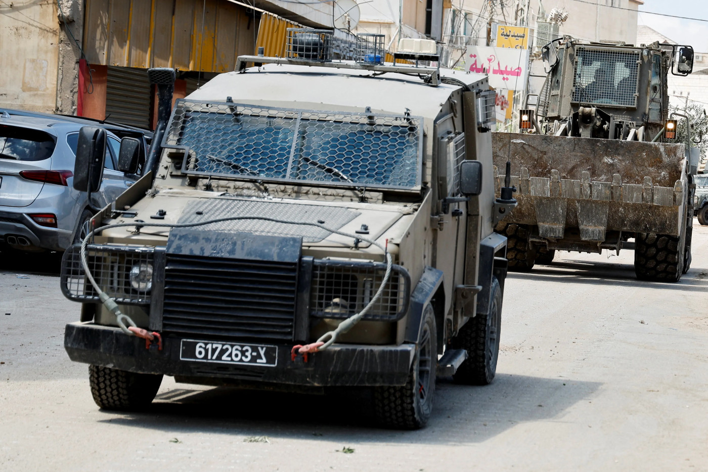 Israeli soldiers besiege Jenin as assault on West Bank enters fourth day