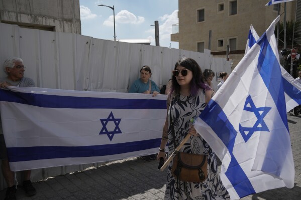 ‘We all failed you.’ Heartbreak at funeral for Israeli-American hostage in Jerusalem