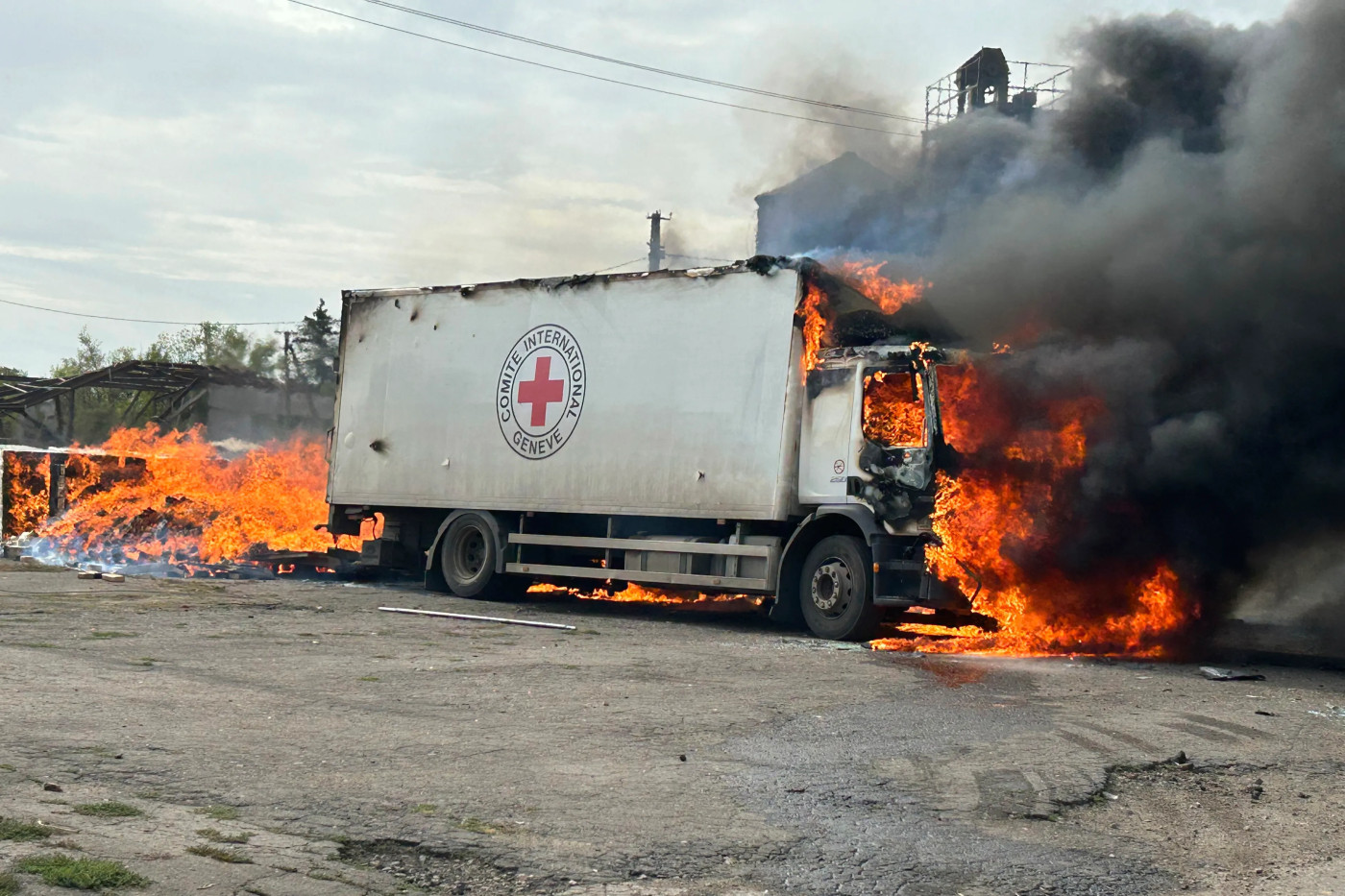 Three Red Cross workers killed in eastern Ukraine shelling