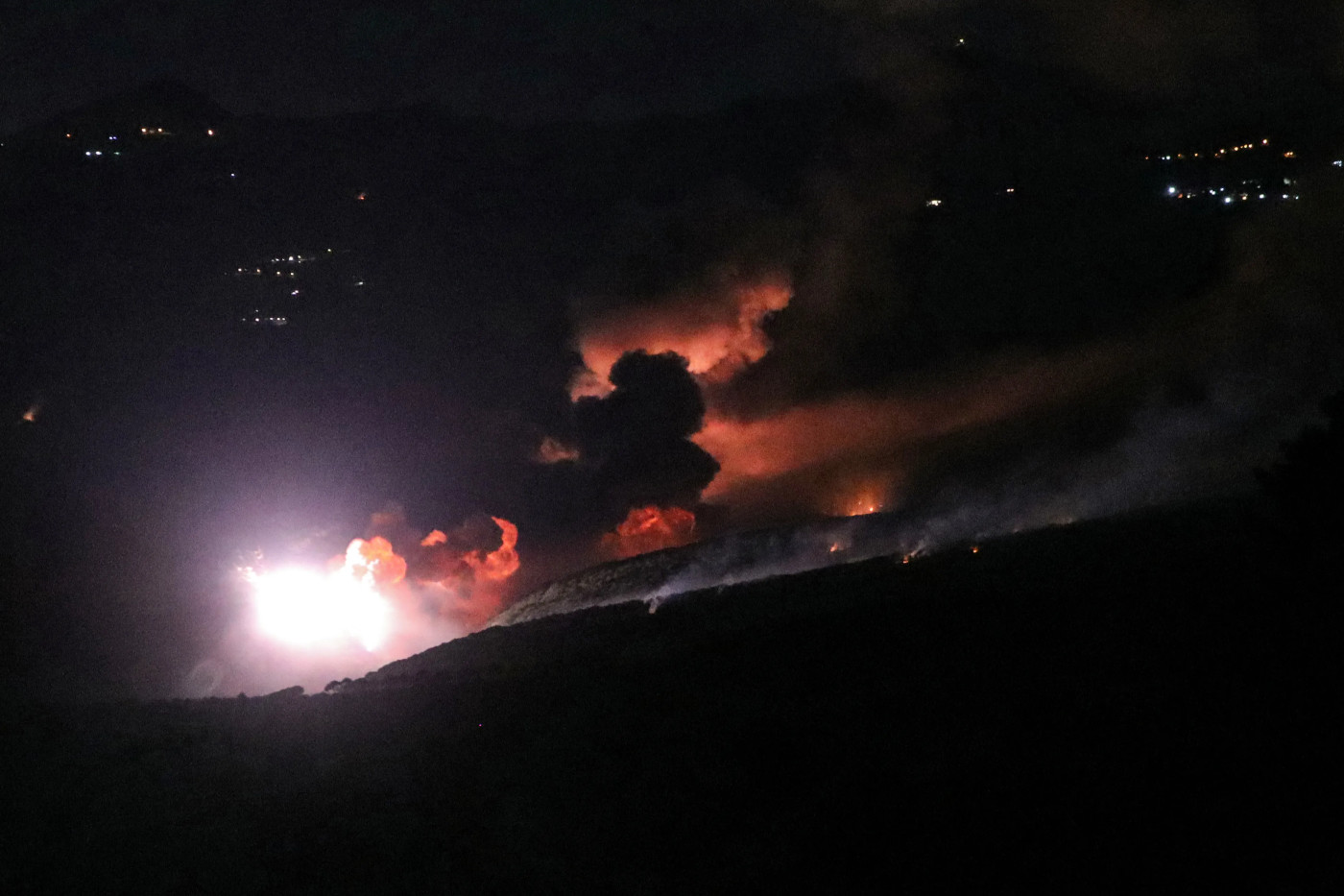 Israel intensifies air raids on southern Lebanon amid escalation fears